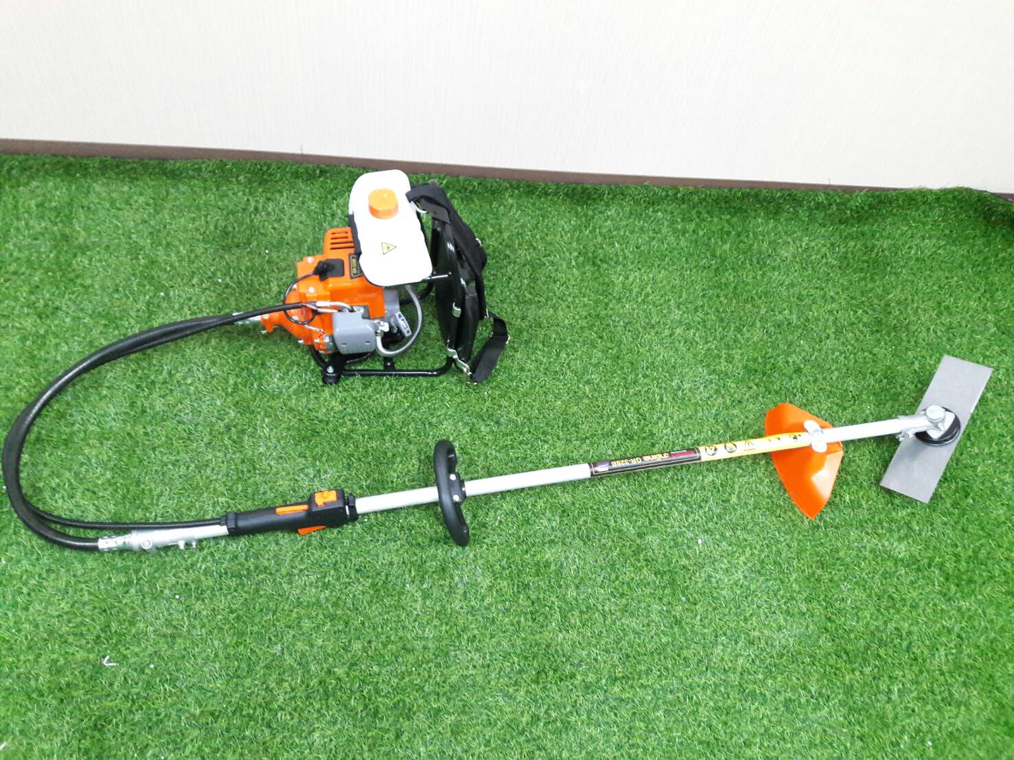 เครื่องตัดหญ้าสะพายหลัง รุ่น GR-328B - Image 3